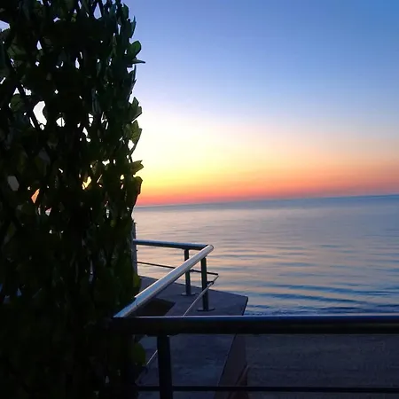 Seafront Im アパート *