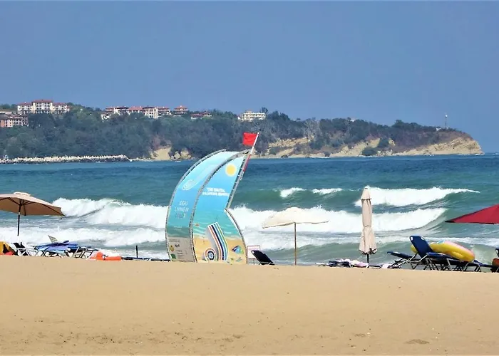 Seafront Im شقة ابزور